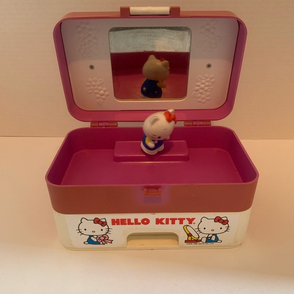 Vintage 80s Working Hello Kitty Music Jewelry Makeup Box - Picture 3 of 11